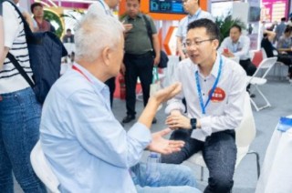 遠(yuǎn)洋集團(tuán)旗下椿萱茂亮相第十一屆中國(guó)國(guó)際養(yǎng)老服務(wù)業(yè)博覽會(huì)